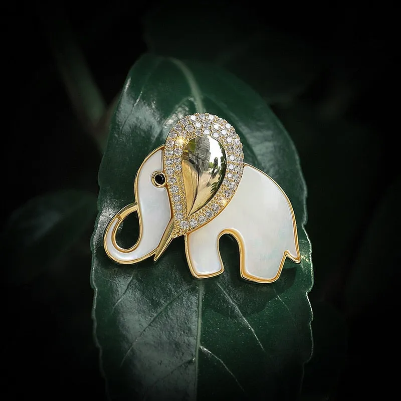 Cute Small Elephant Brooch Women And Men Unisex Pin Animal Jewelry