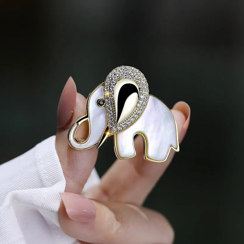 Cute Small Elephant Brooch Women And Men Unisex Pin Animal Jewelry