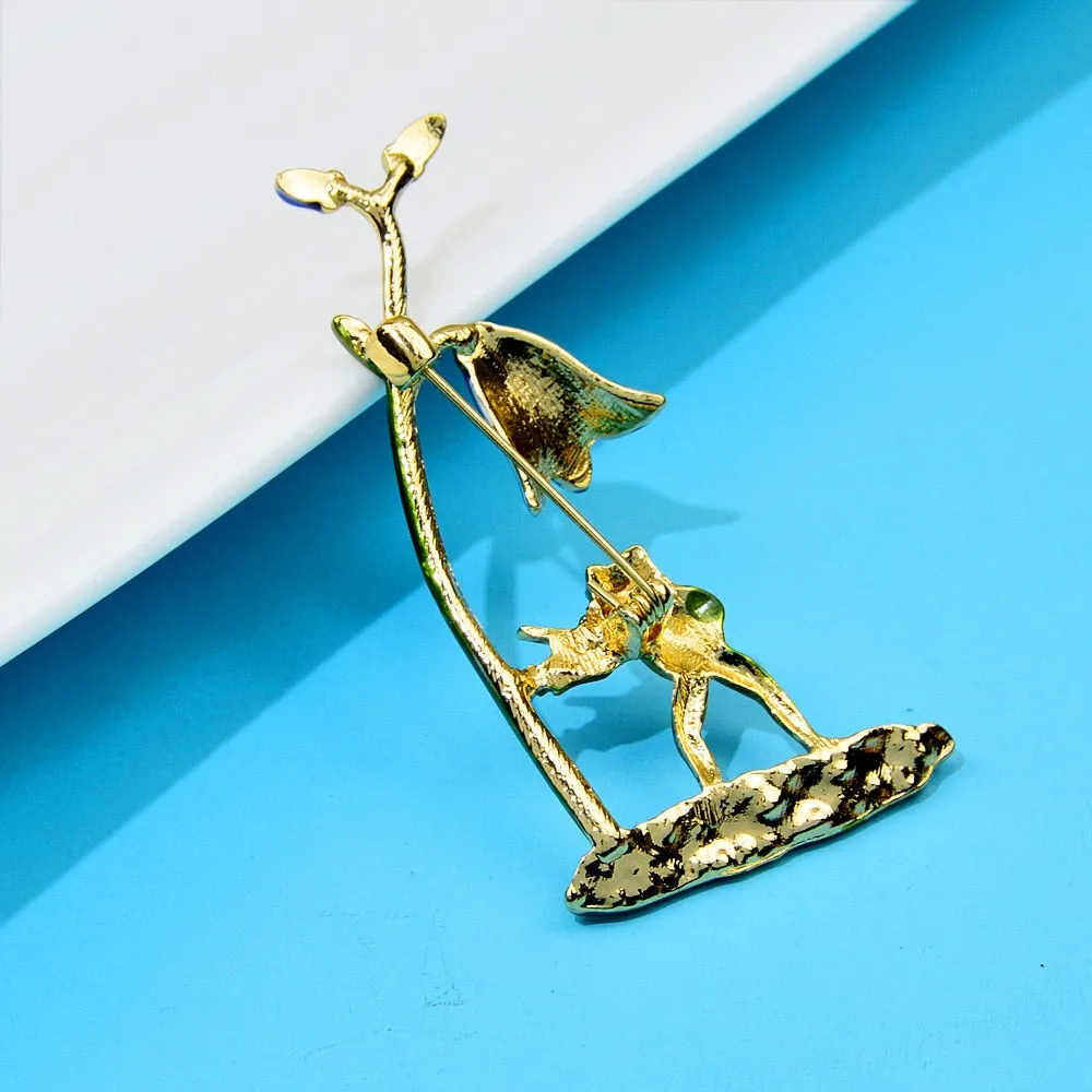 Frog Playing The Violin Brooch Animal Pin Flower Jewelry Enamel Accessories