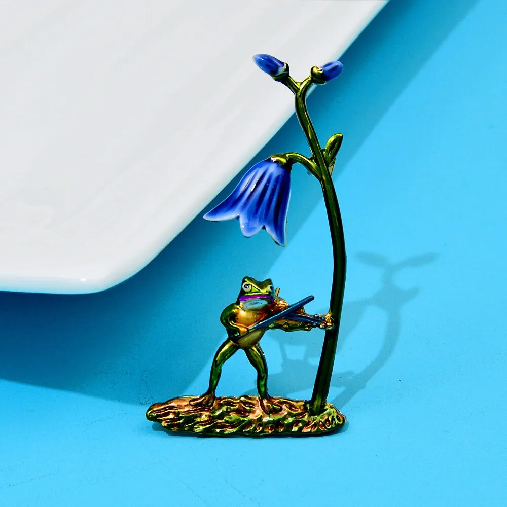 Frog Playing The Violin Brooch Animal Pin Flower Jewelry Enamel Accessories