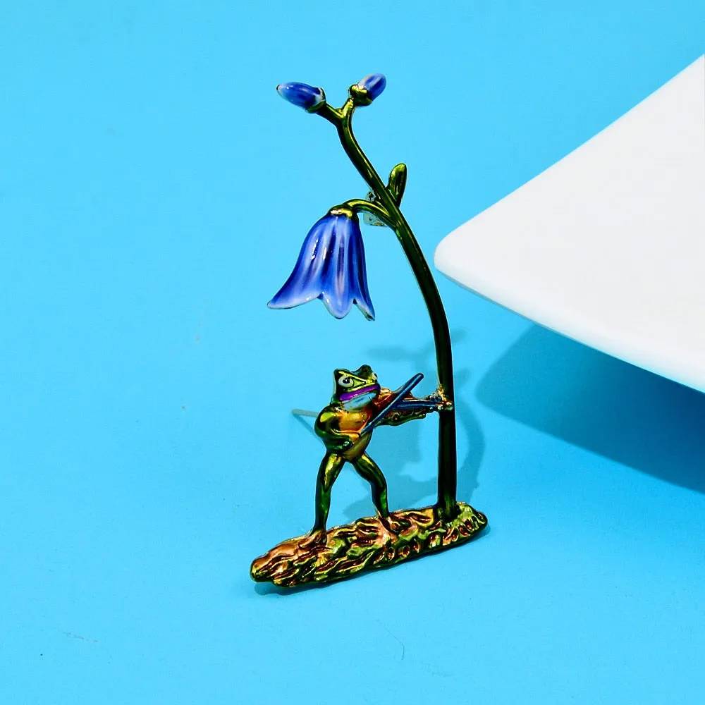 Frog Playing The Violin Brooch Animal Pin Flower Jewelry Enamel Accessories