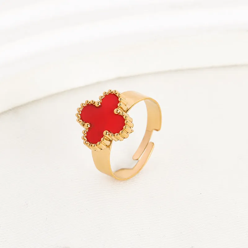 Wholesale Adjustable Size Waterproof and Sweat Resistant Titanium Steel Clover Ring